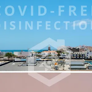 https://seaviews-solarium-terrace-apartment.in-canary-islands.com