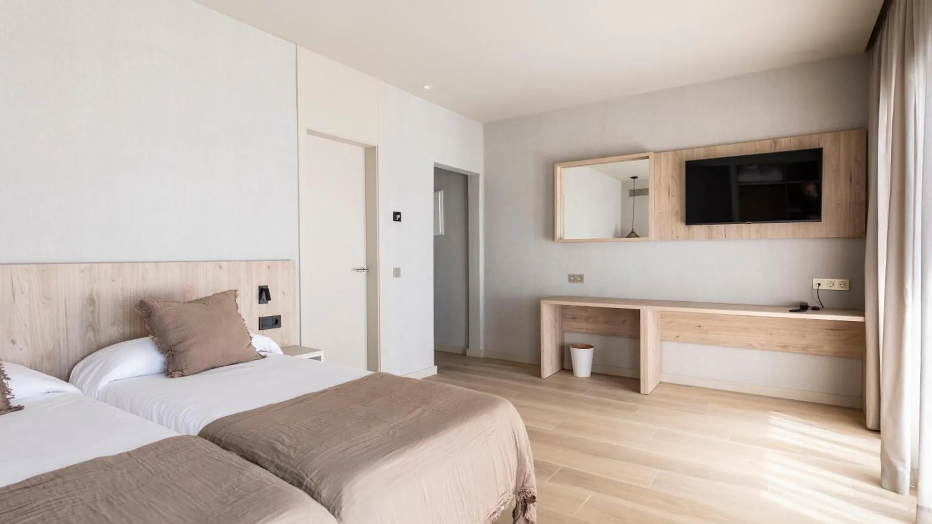 Hotel Casamar Llafranc 2*,